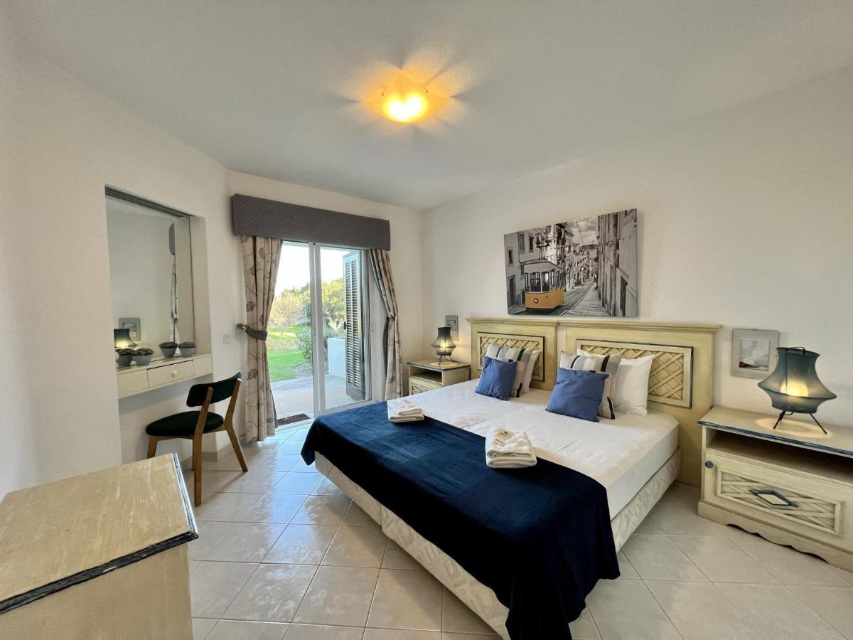 Balaia Golf Village 1 With Pool By Homing Apartment